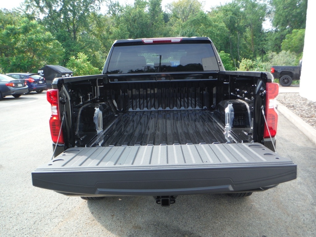 2026 Chevrolet Silverado 1500 image 17