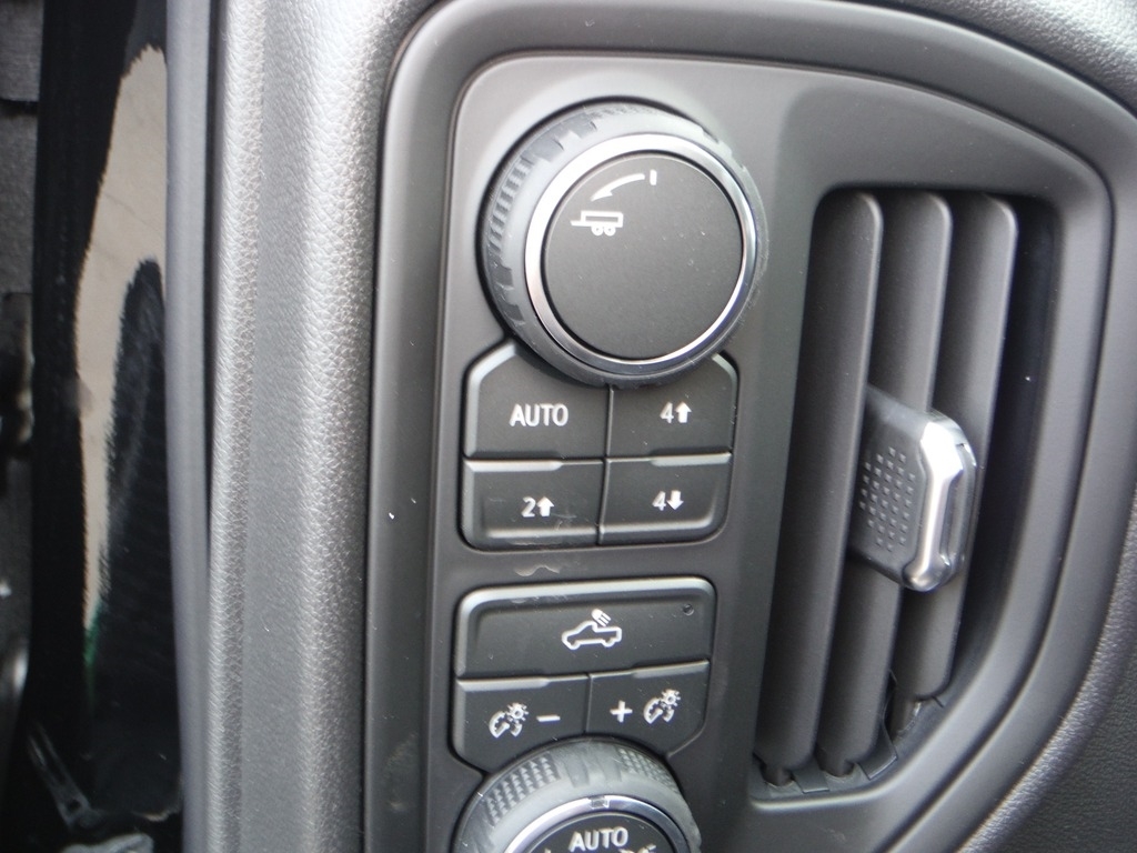 2026 Chevrolet Silverado 1500 image 22