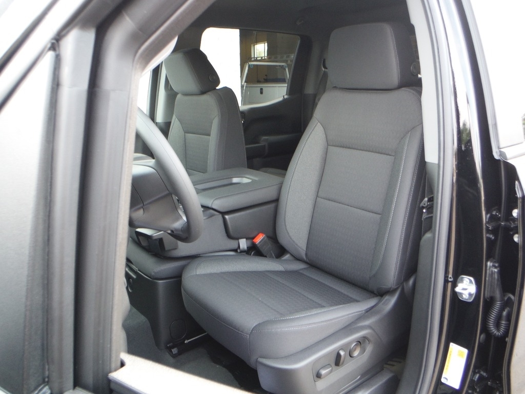 2026 Chevrolet Silverado 1500 image 23