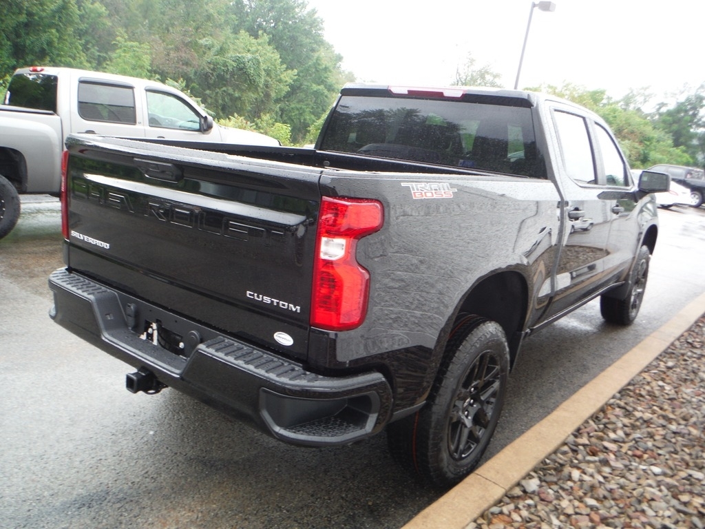 2026 Chevrolet Silverado 1500 image 10