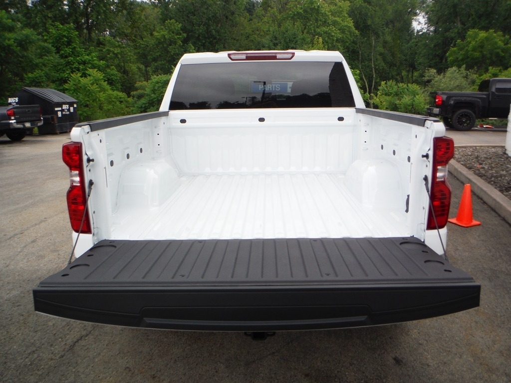 2026 Chevrolet Silverado 1500 image 14