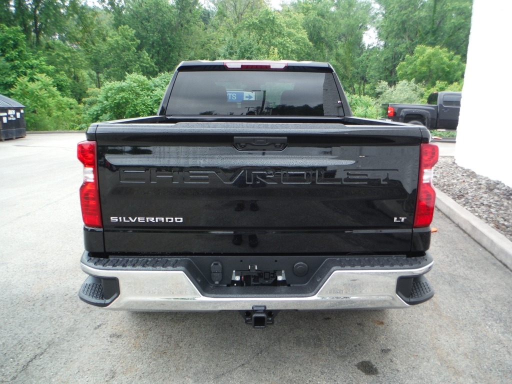 2026 Chevrolet Silverado 1500 image 10