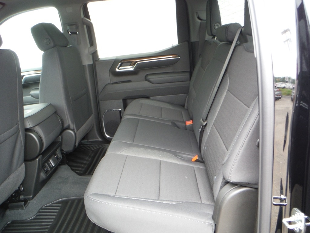 2026 Chevrolet Silverado 1500 image 44
