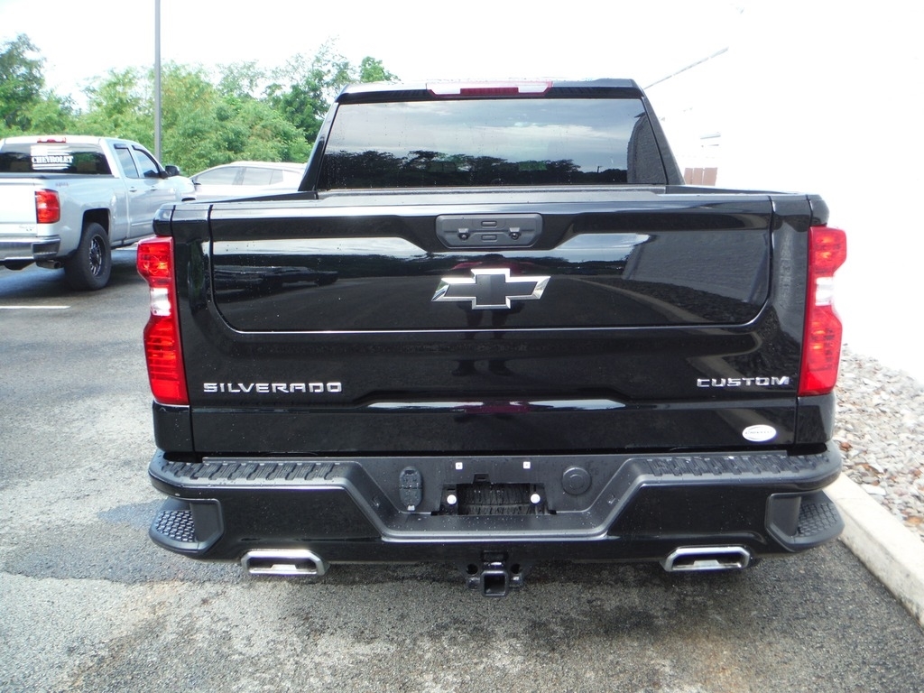 2024 Chevrolet Silverado 1500 image 13