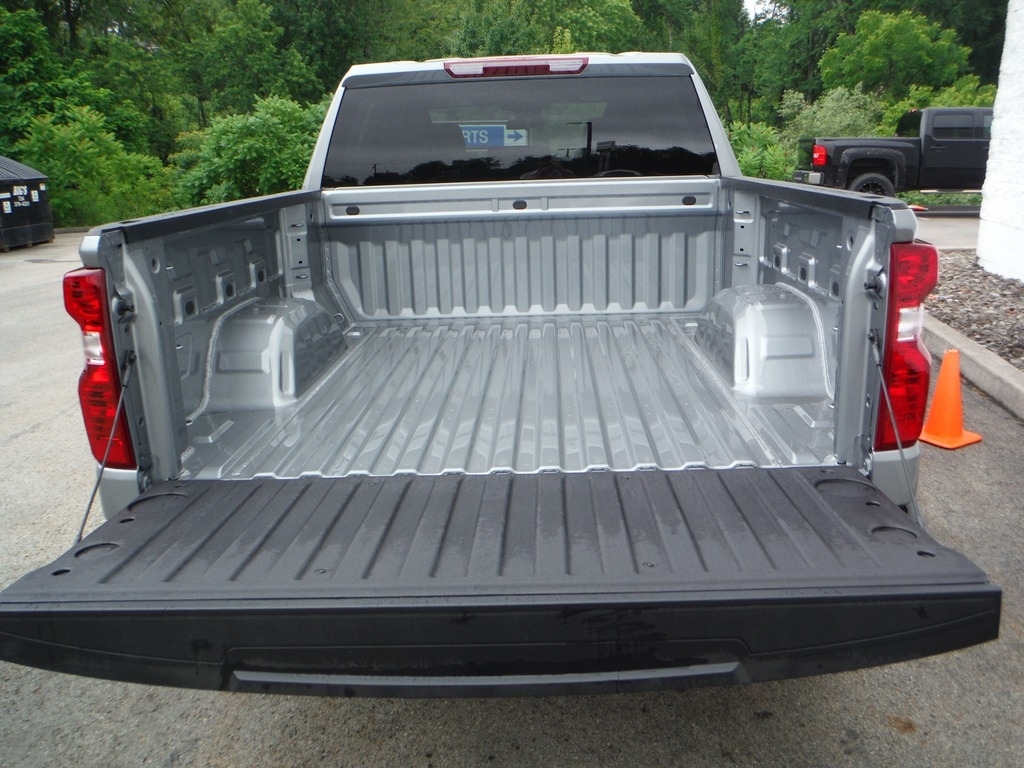 2026 Chevrolet Silverado 1500 image 11