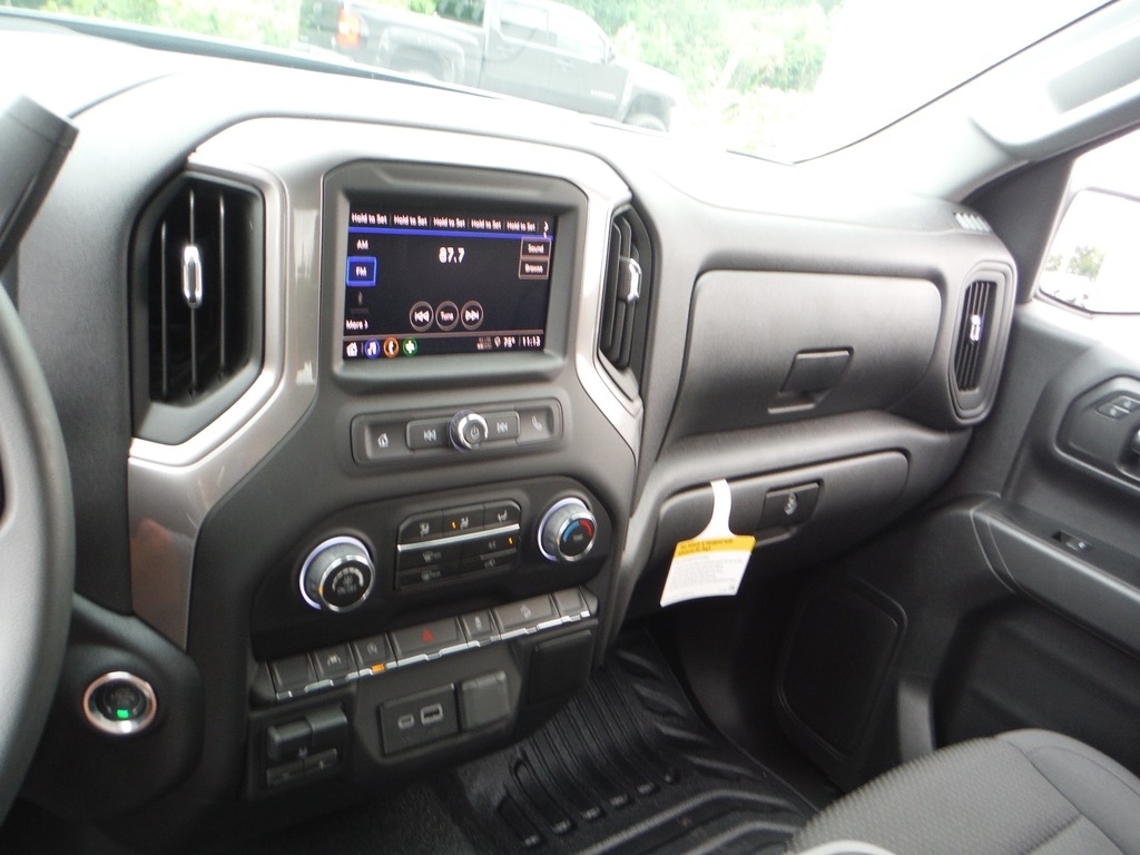 2026 Chevrolet Silverado 1500 image 19