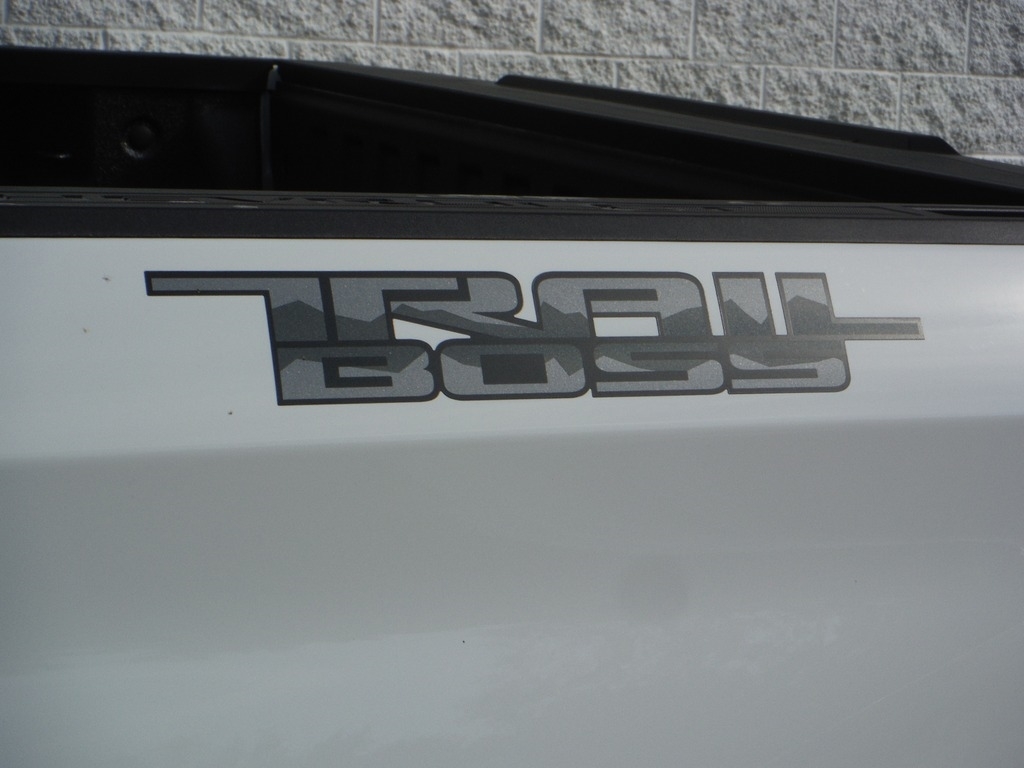 2026 Chevrolet Silverado 1500 image 3
