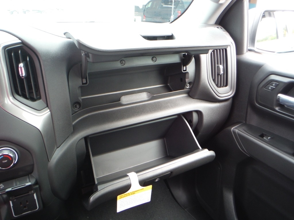 2026 Chevrolet Silverado 1500 image 33