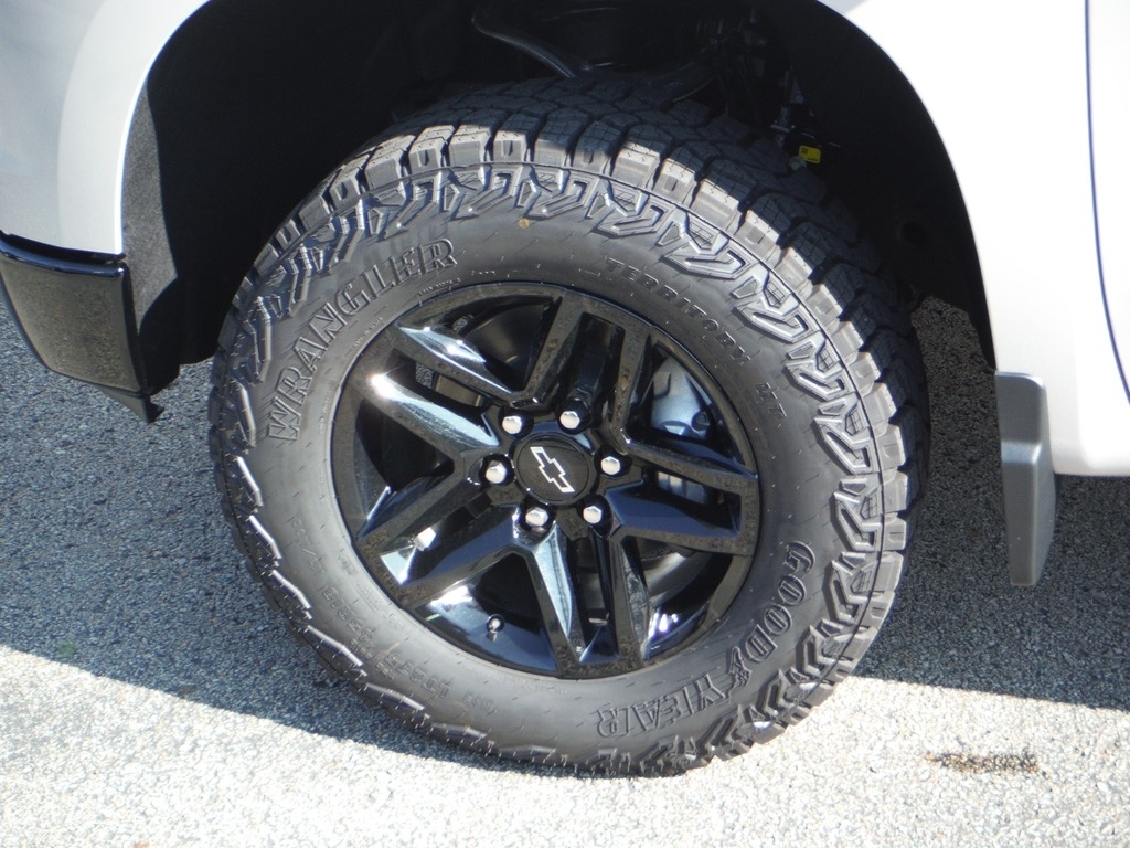2026 Chevrolet Silverado 1500 image 4