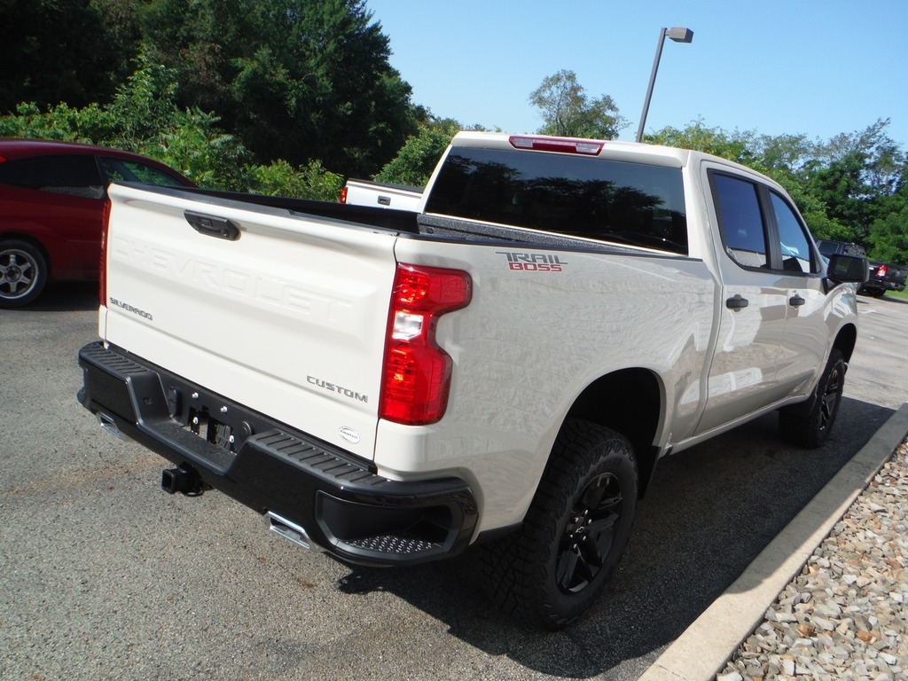2026 Chevrolet Silverado 1500 image 10