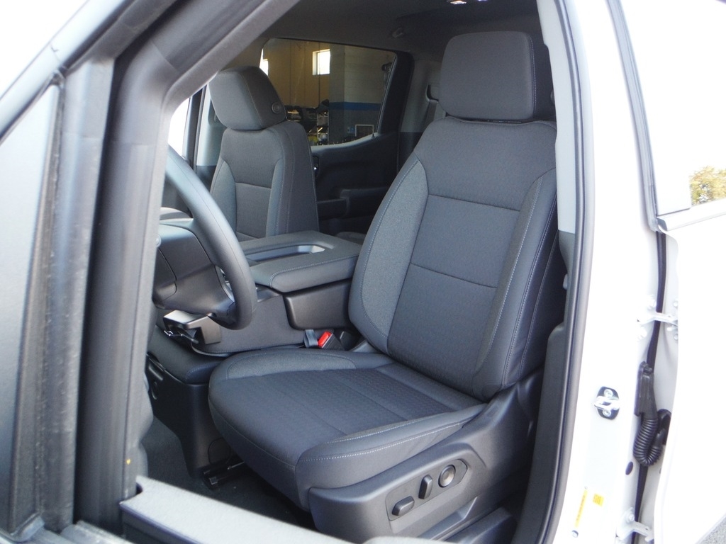 2026 Chevrolet Silverado 1500 image 23