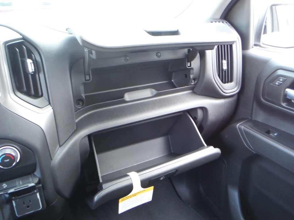 2026 Chevrolet Silverado 1500 image 34