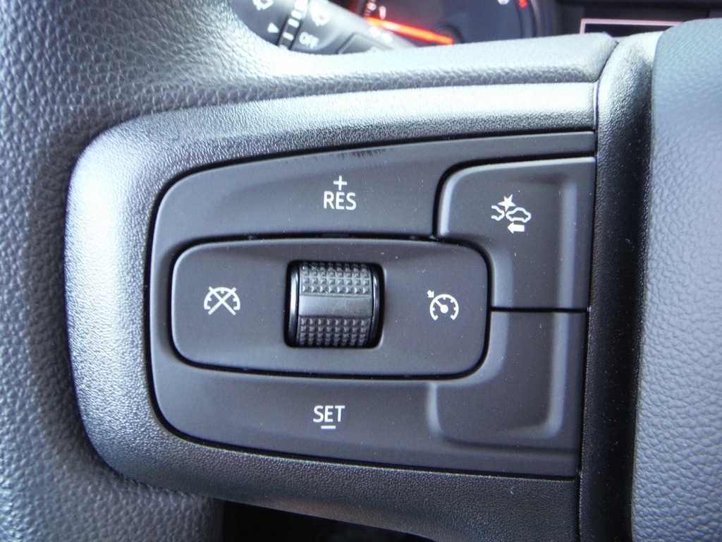2026 Chevrolet Silverado 1500 image 38