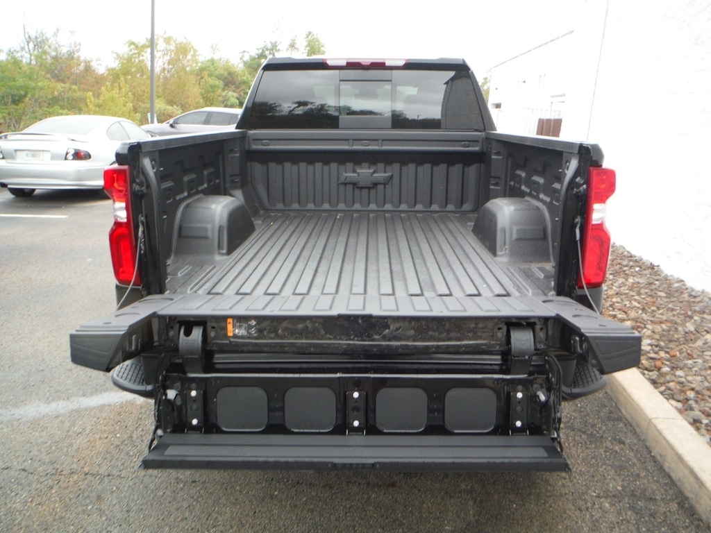 2026 Chevrolet Silverado 1500 image 16