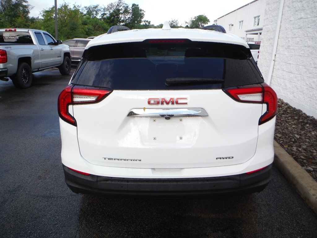 2023 GMC Terrain image 8