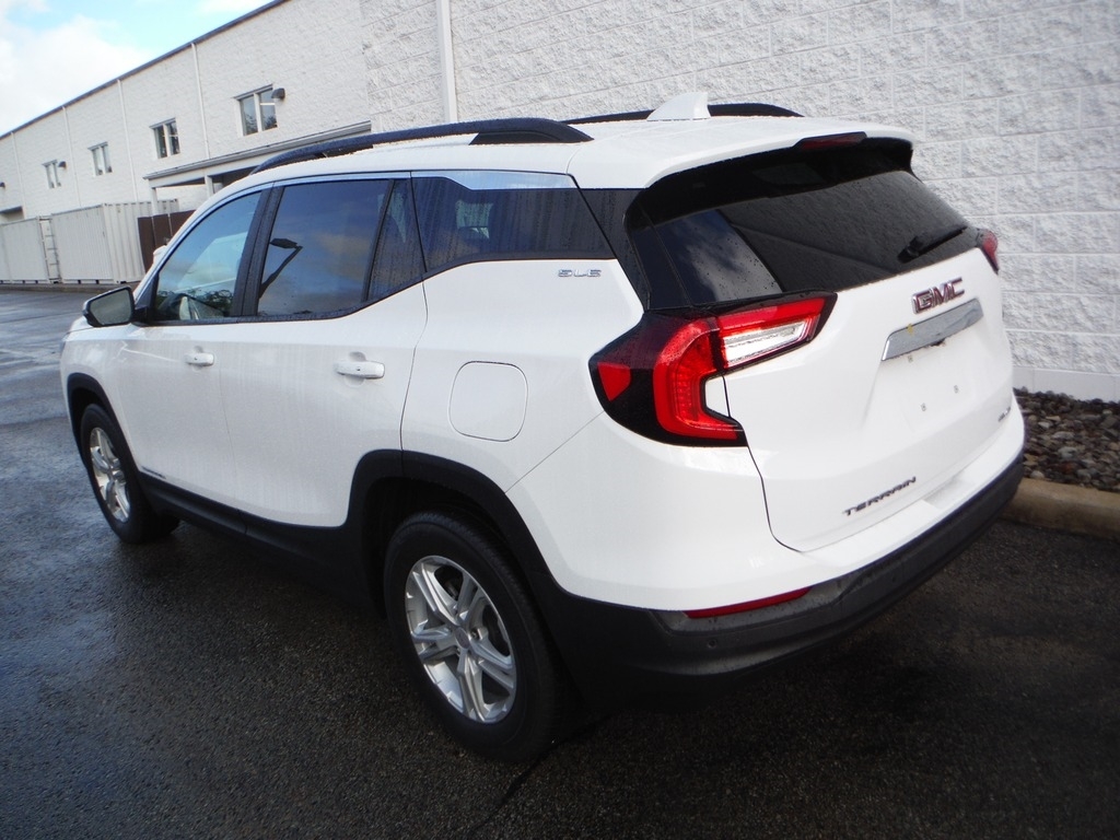 2023 GMC Terrain image 10