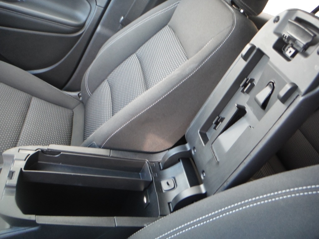 2023 GMC Terrain image 18