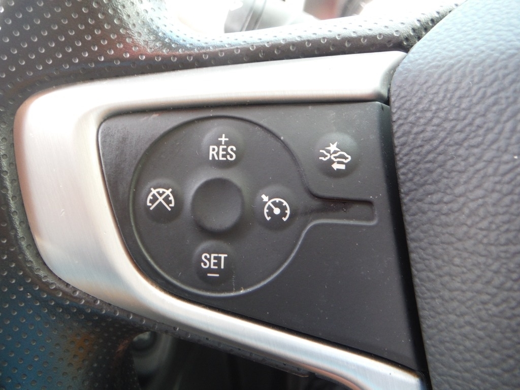 2023 GMC Terrain image 34
