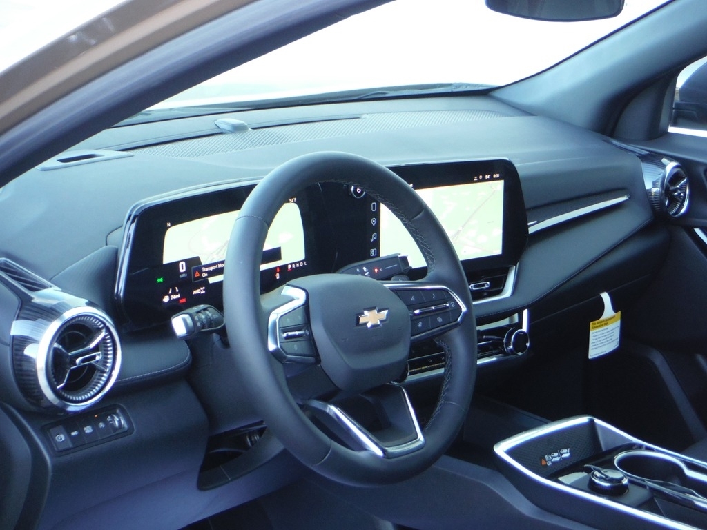 2027 Chevrolet Equinox image 16