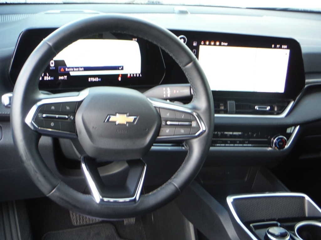 2026 Chevrolet Equinox image 3