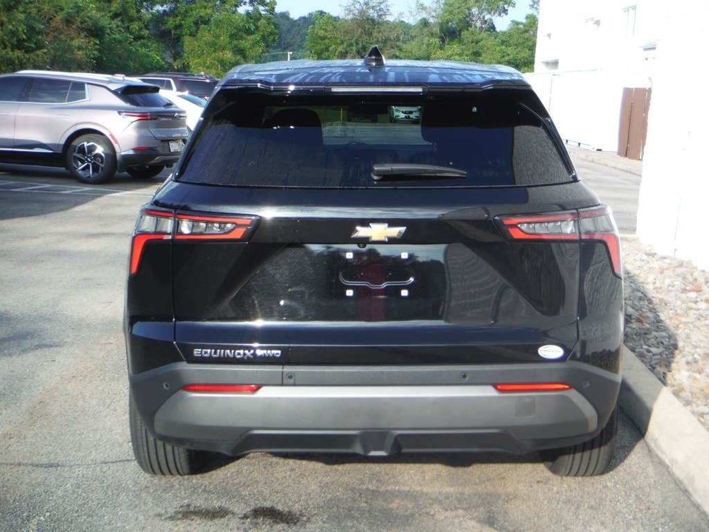 2026 Chevrolet Equinox image 8