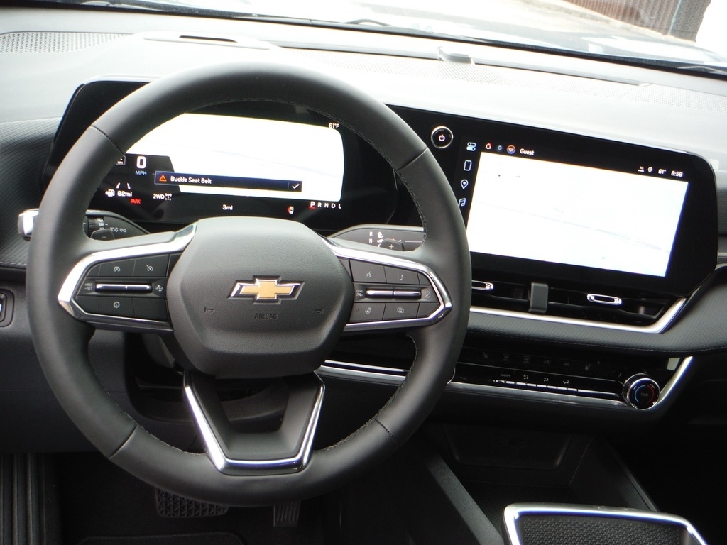 2027 Chevrolet Equinox image 4