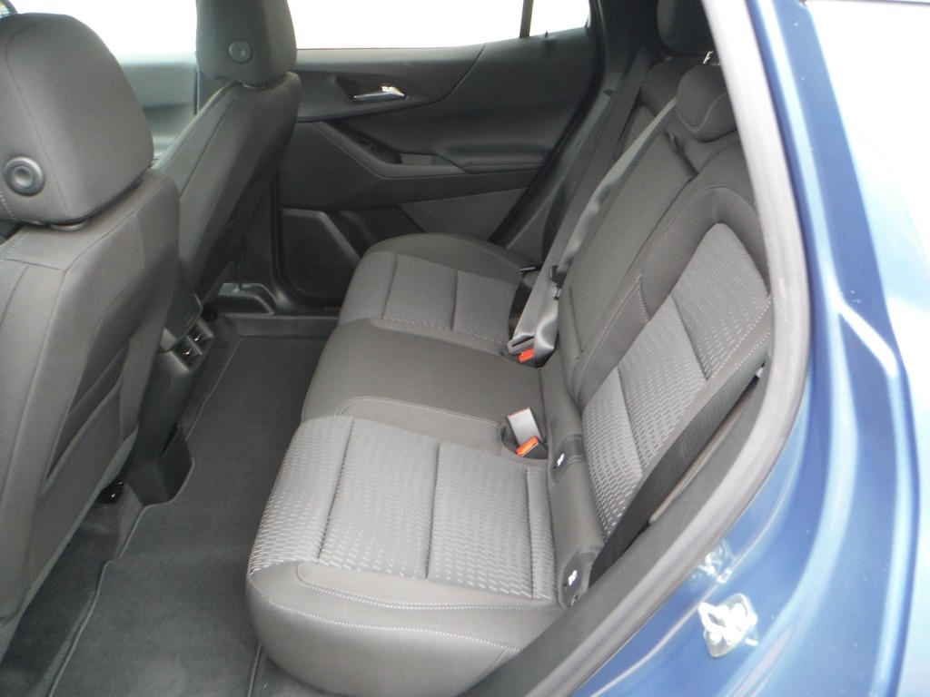 2027 Chevrolet Equinox image 39