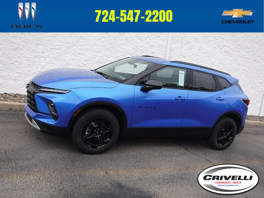 2025 Chevrolet Blazer image 2