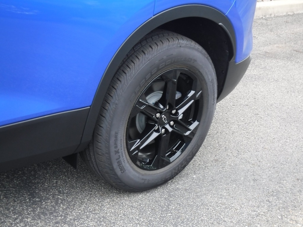 2025 Chevrolet Blazer image 3