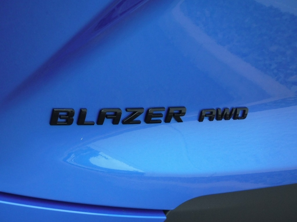 2025 Chevrolet Blazer image 8