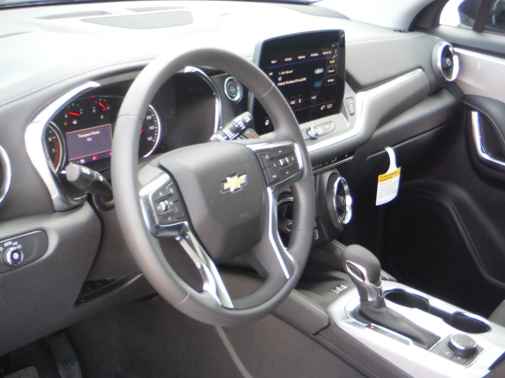 2026 Chevrolet Blazer image 17