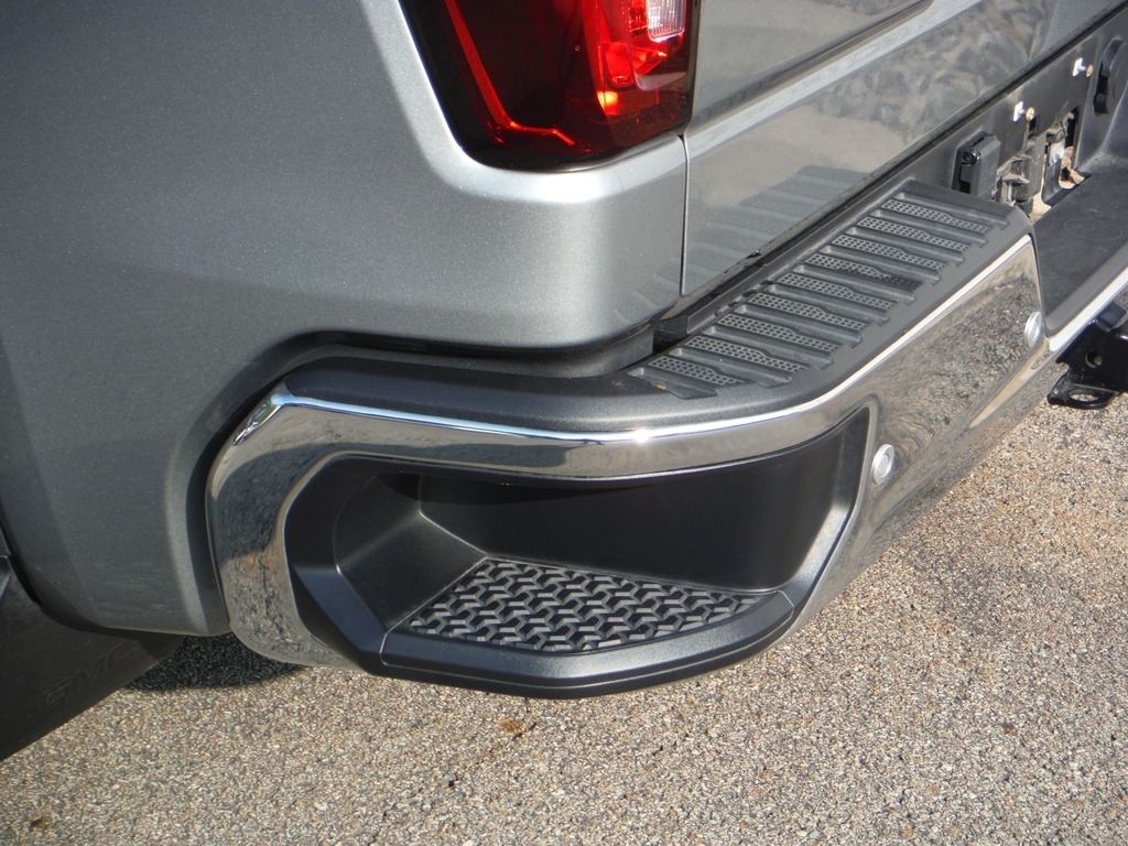 2024 GMC Sierra 1500 image 17