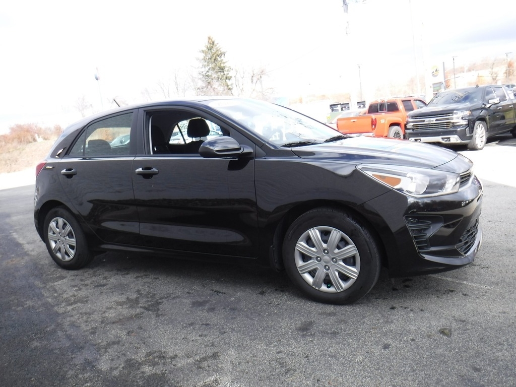 2022 Kia Rio 5-Door image 6