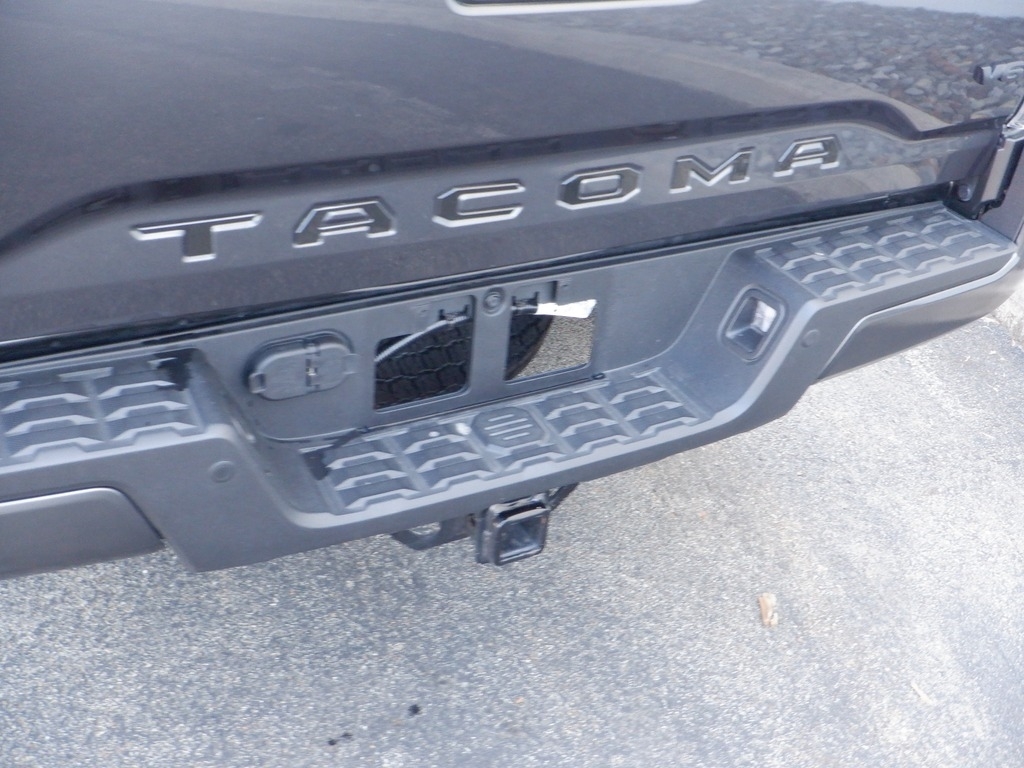 2023 Toyota Tacoma image 16