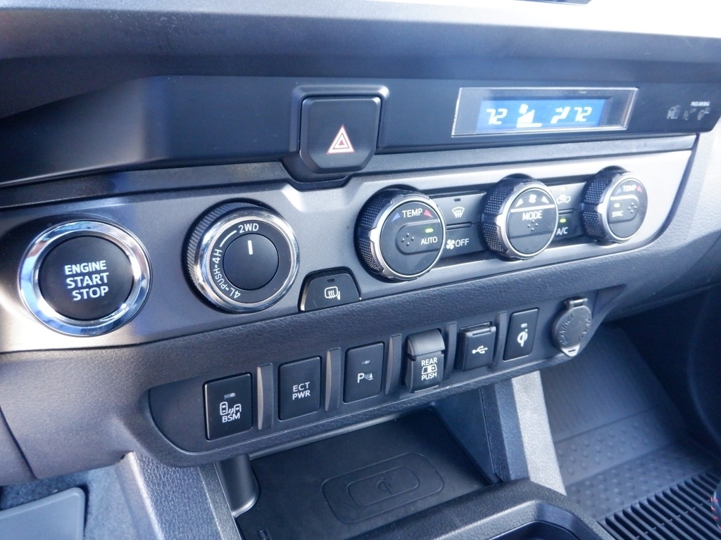 2023 Toyota Tacoma image 32