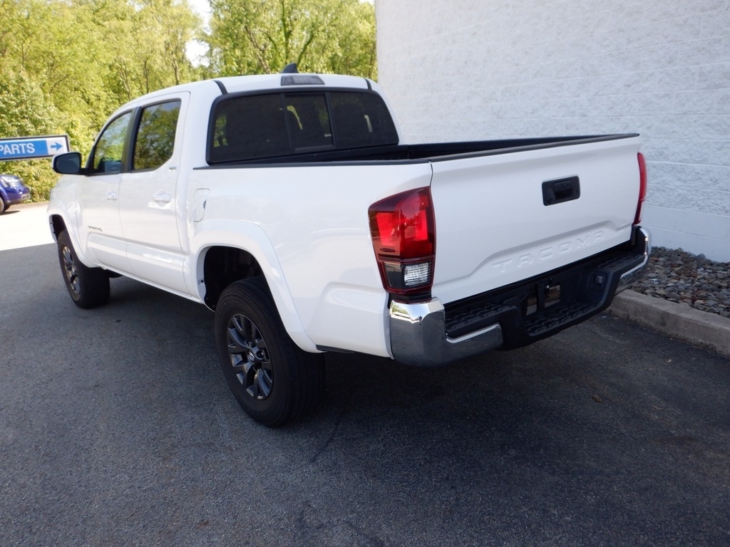 2023 Toyota Tacoma image 10