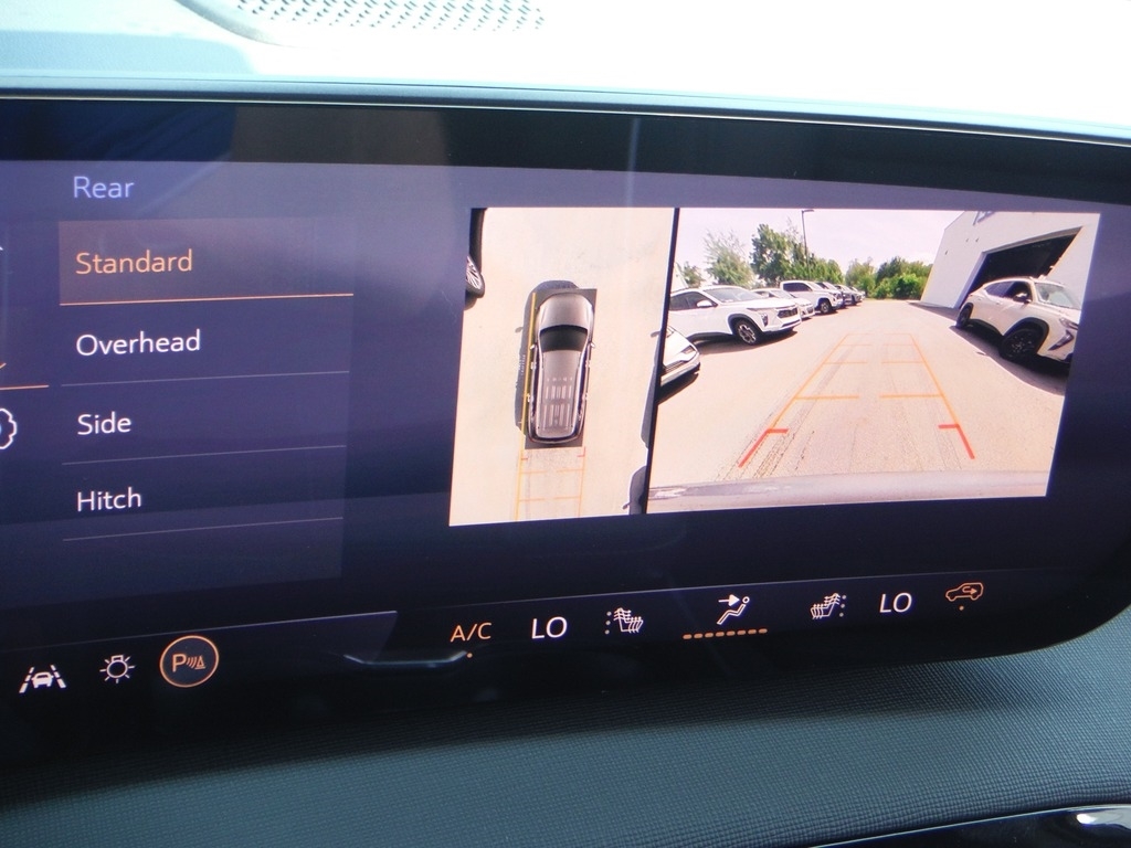 2026 Buick Enclave image 40
