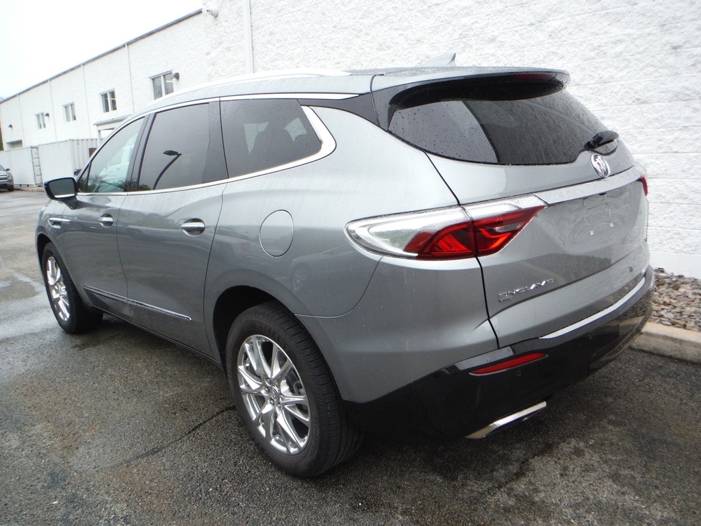 2023 Buick Enclave image 9