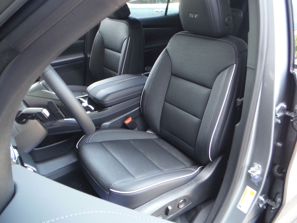 2026 Buick Enclave image 21