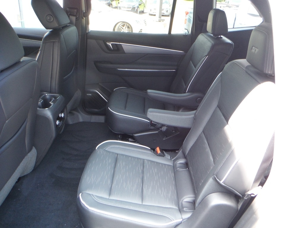 2026 Buick Enclave image 52