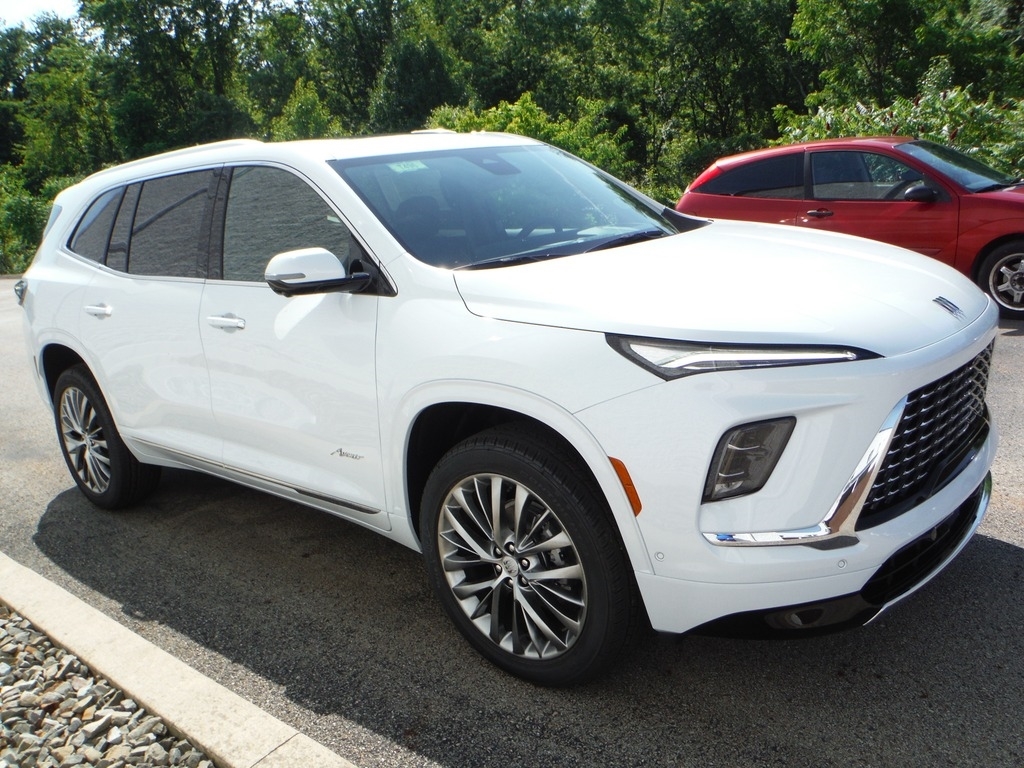 2026 Buick Enclave image 9