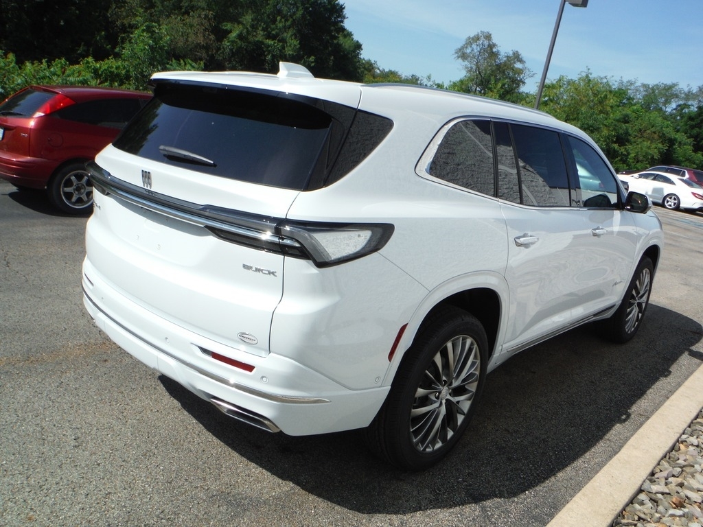 2026 Buick Enclave image 10