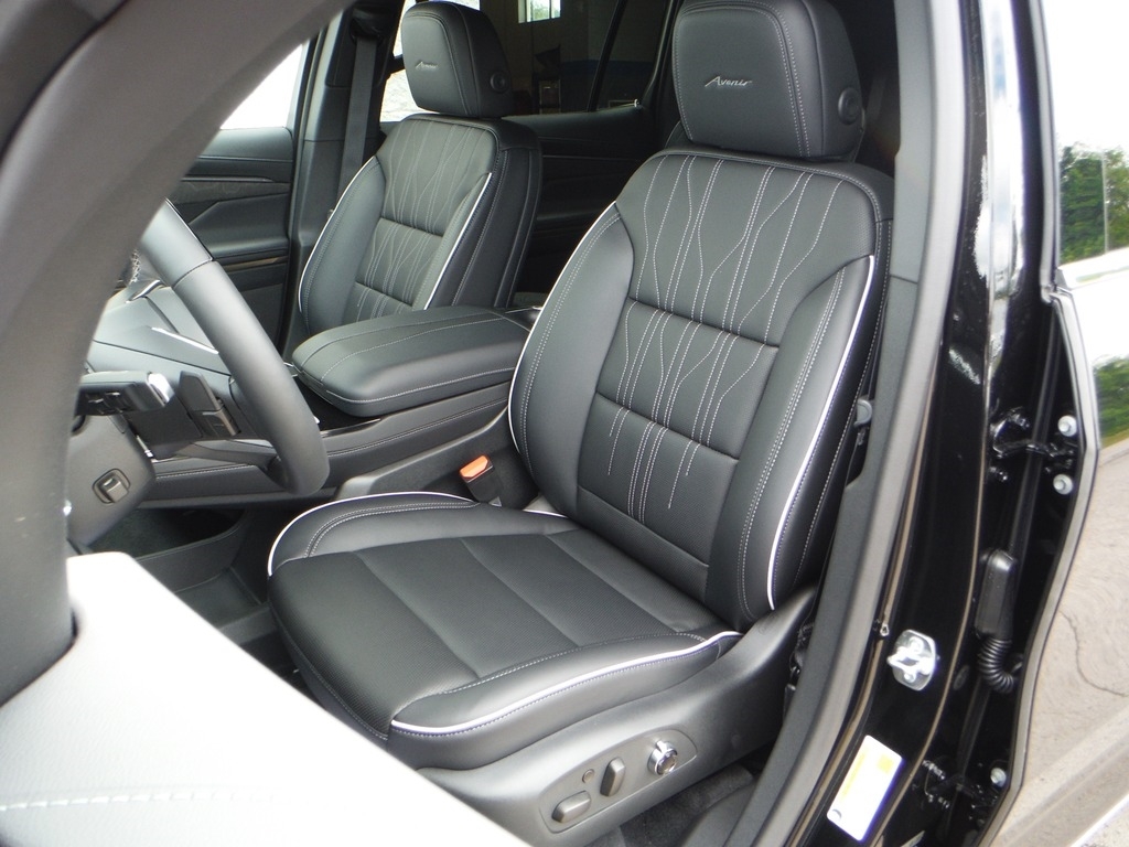 2026 Buick Enclave image 21