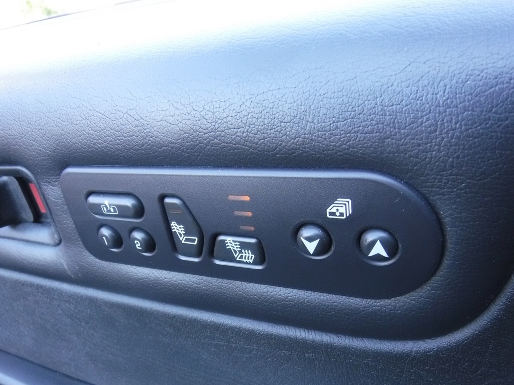 2006 HUMMER H2 image 17