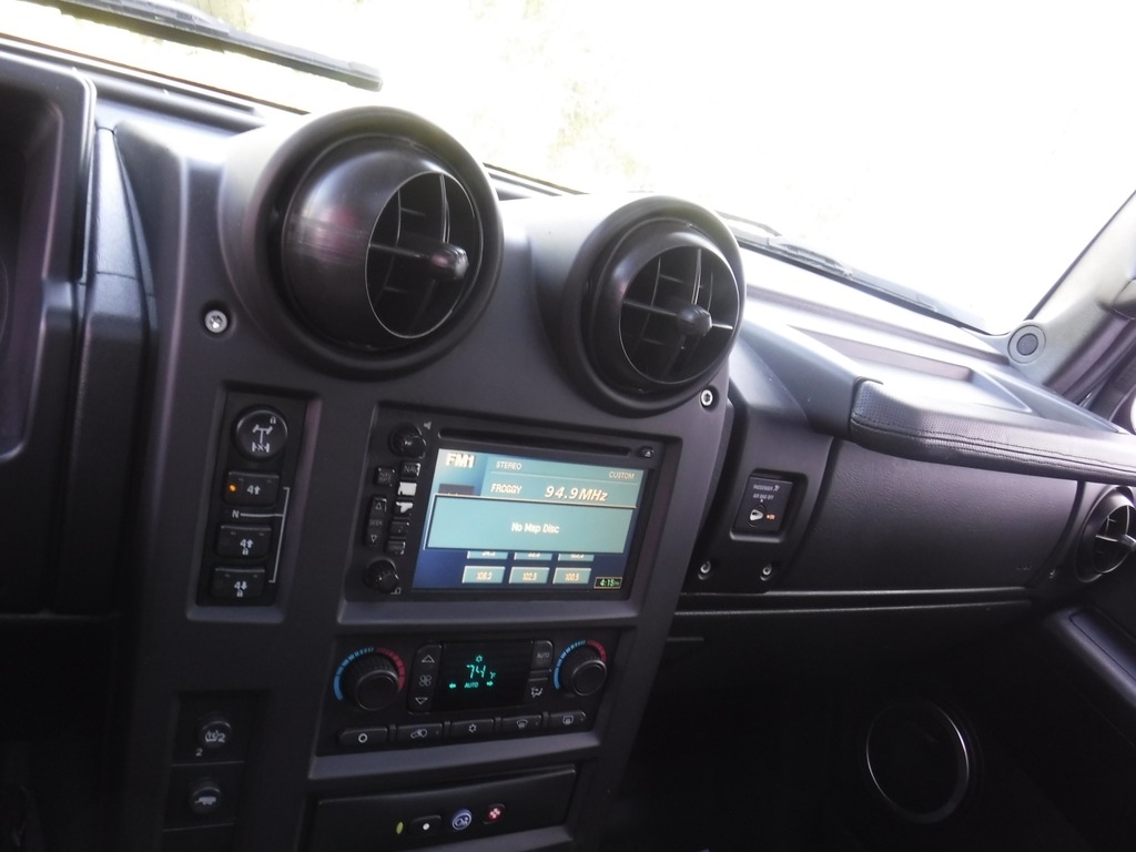 2006 HUMMER H2 image 21