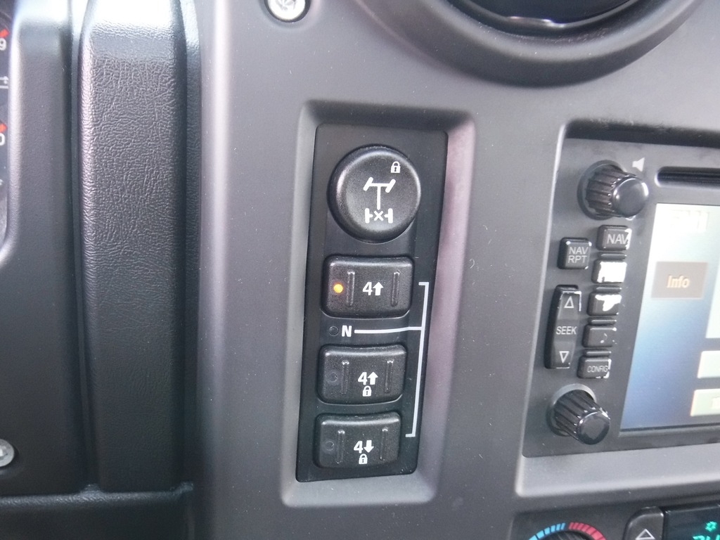 2006 HUMMER H2 image 22