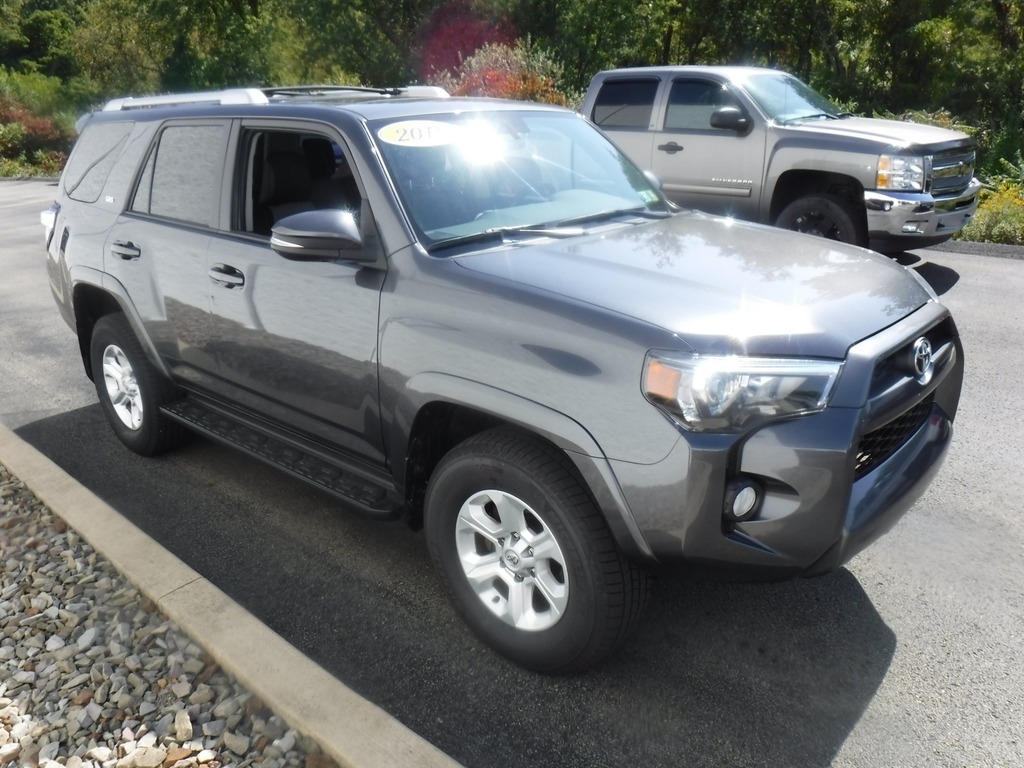 2018 Toyota 4Runner image 8