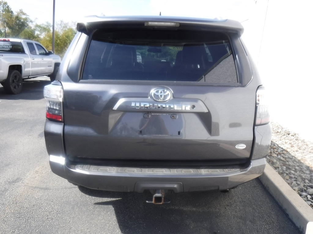 2018 Toyota 4Runner image 10