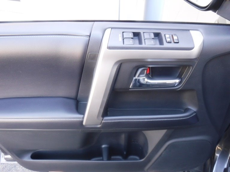 2018 Toyota 4Runner image 15