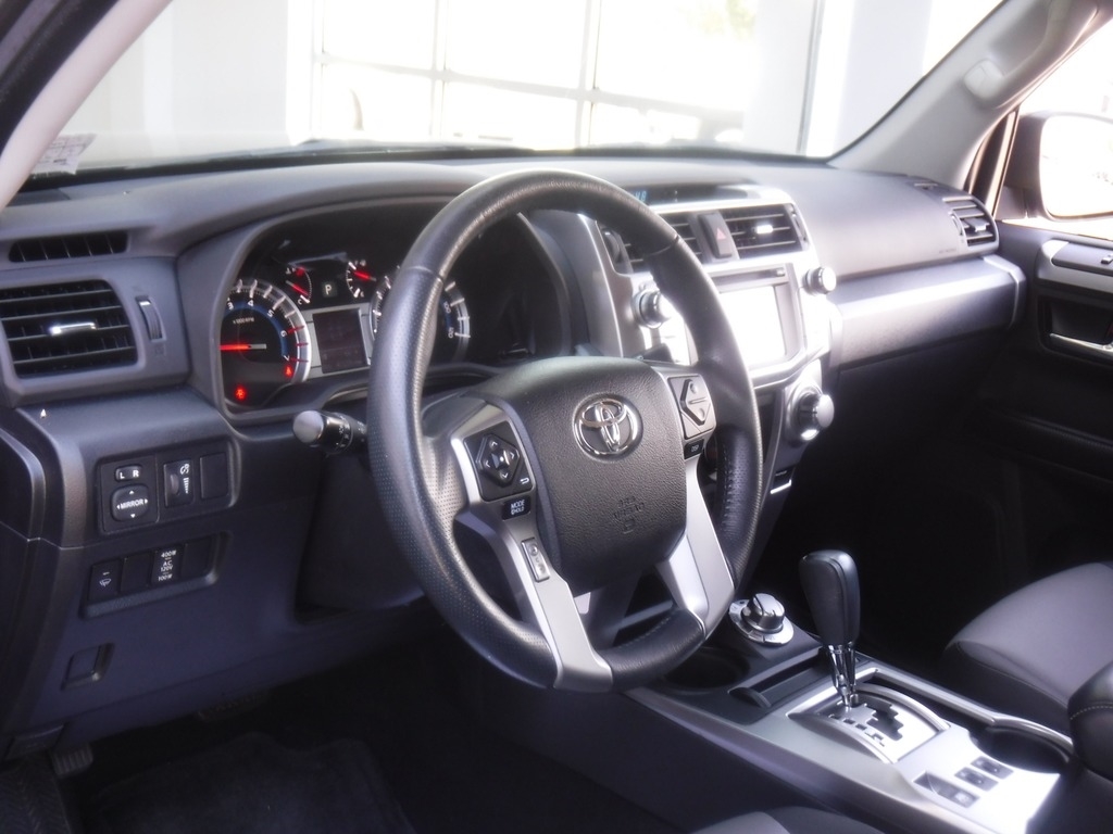 2018 Toyota 4Runner image 16